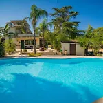 Civico With Shared Pool And Garden *