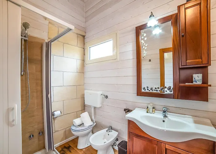 Daire Civico With Shared Pool And Garden *