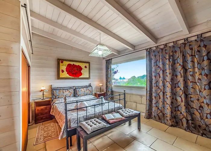 Civico With Shared Pool And Garden Appartement